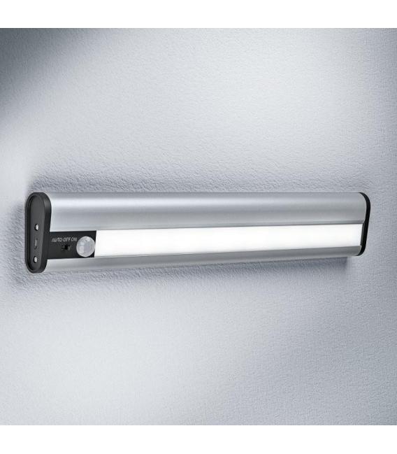 Silver Linear LED Mobile USB 1.5W 840 - Sleek Surface-Mounted – photo